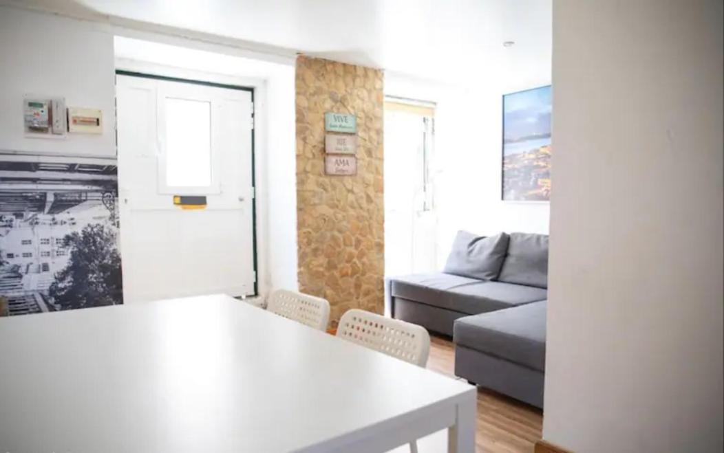 Apartamento Com Terraco E Churrasqueira Apartment Lisboa Ngoại thất bức ảnh